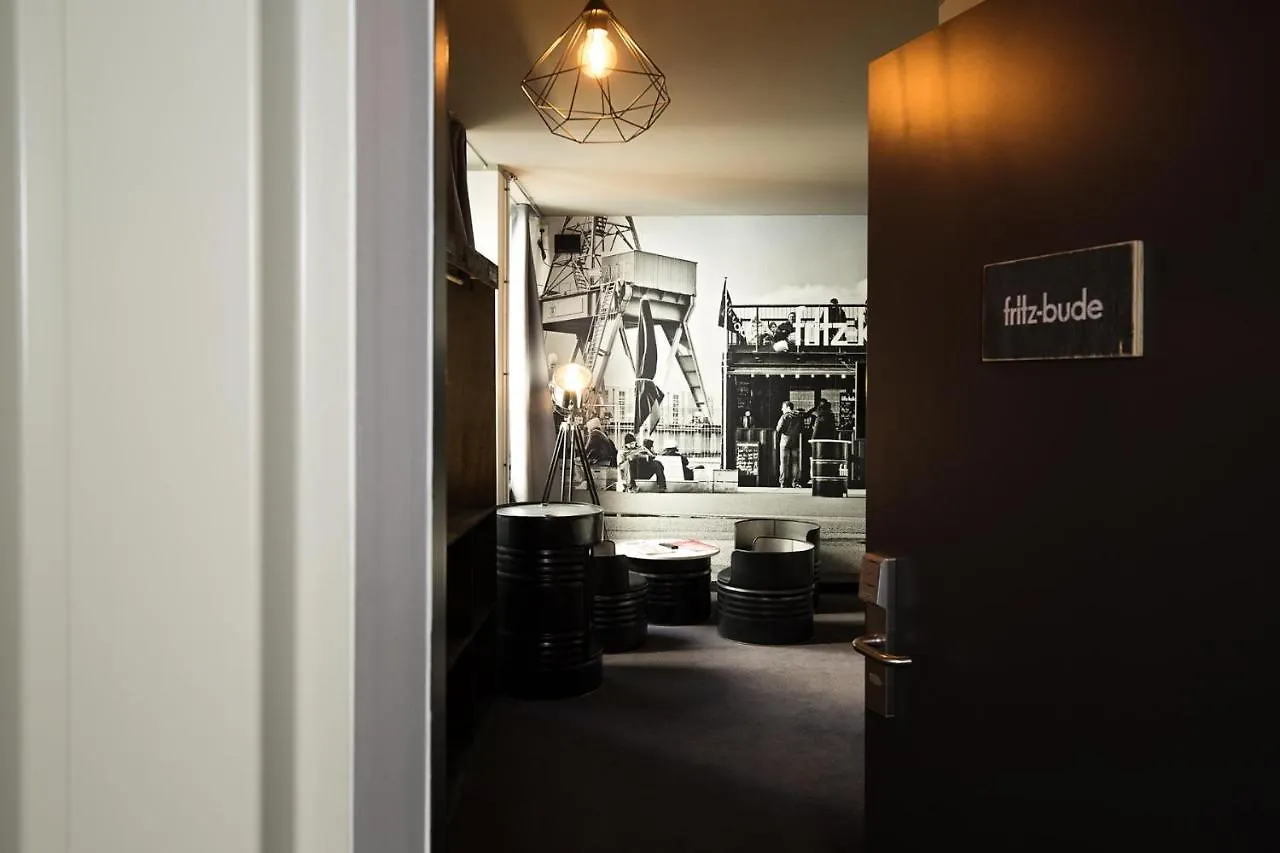 Superbude Hamburg St Georg Otel