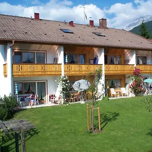 Ferienapartmenthaus Hubertushof Apartment Mittenwald