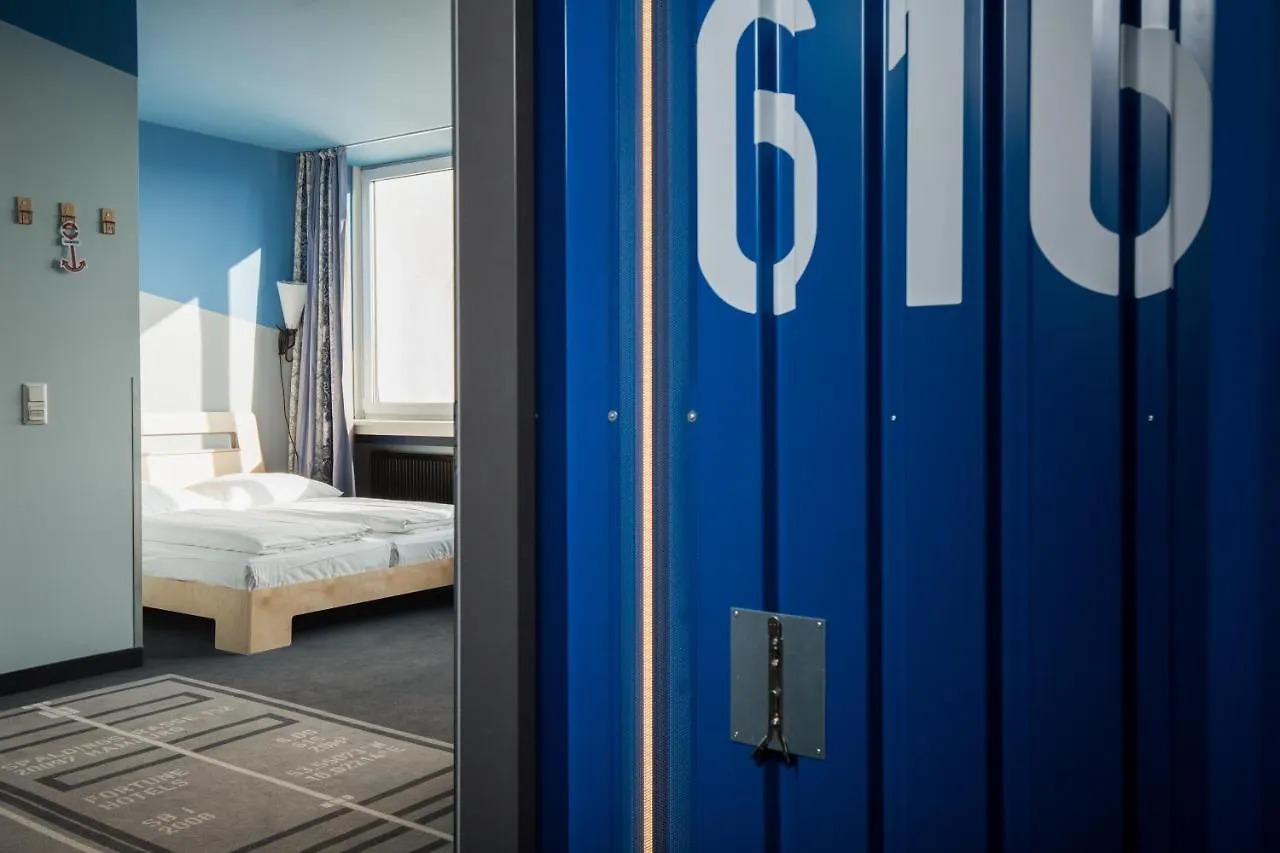 Superbude Hamburg St Georg Hotel
